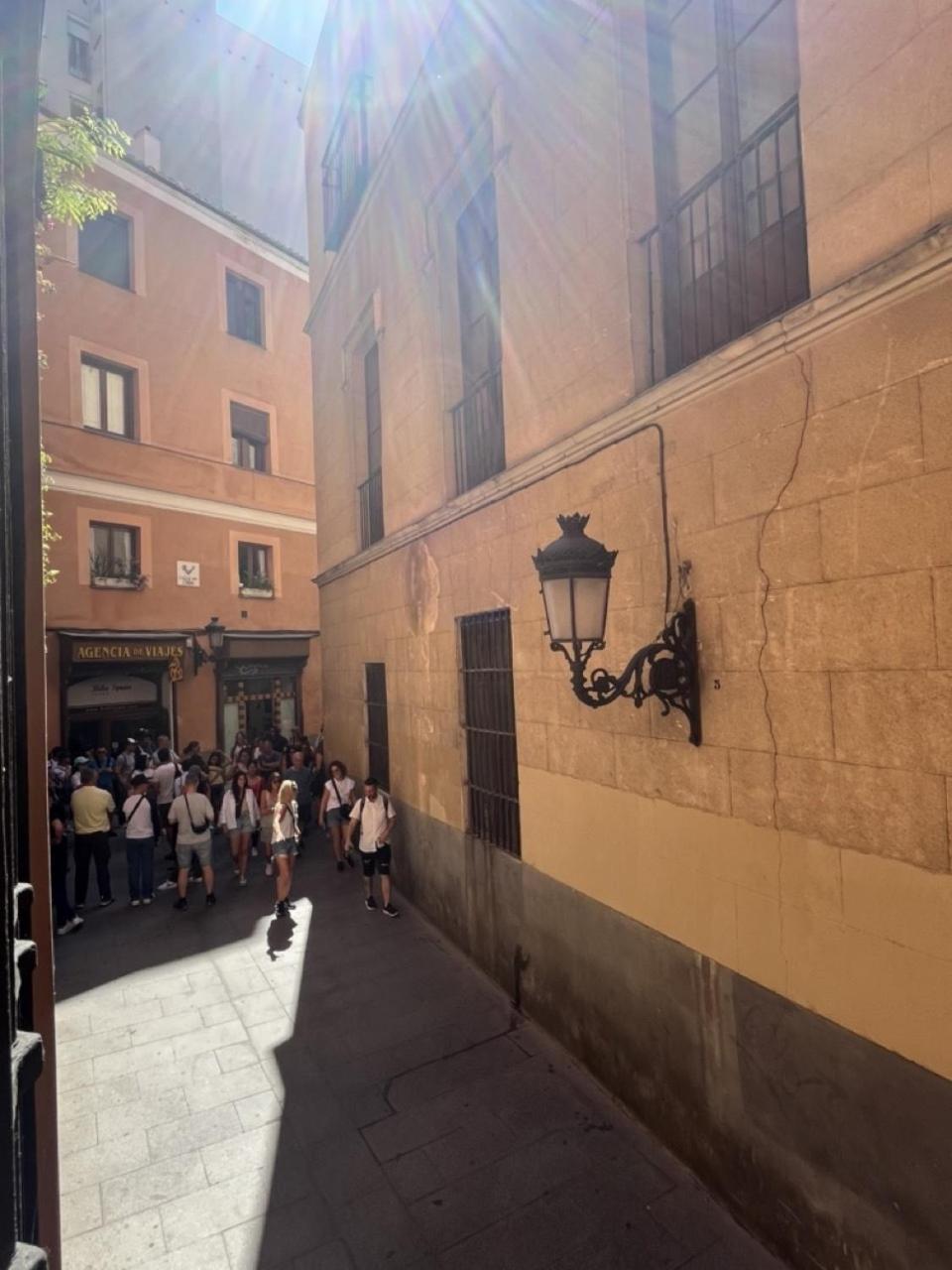 Dplace To Be - Exclusive Apartments In Historic Center Madrid Phòng bức ảnh
