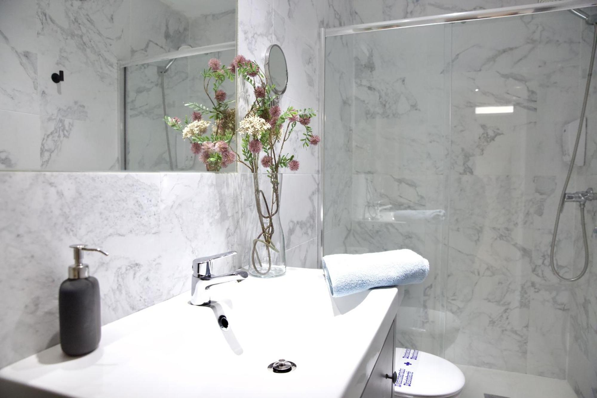 Dplace To Be - Exclusive Apartments In Historic Center Madrid Phòng bức ảnh