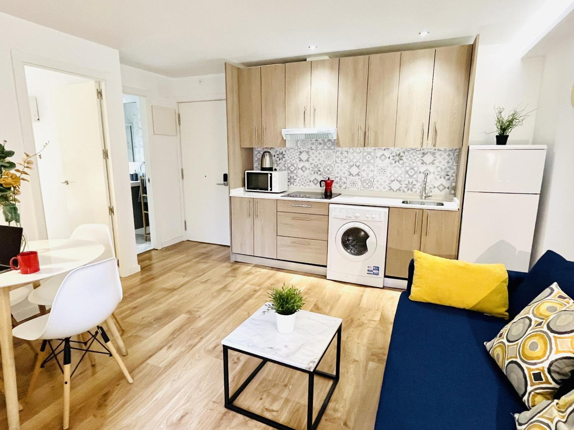 Dplace To Be - Exclusive Apartments In Historic Center Madrid Phòng bức ảnh
